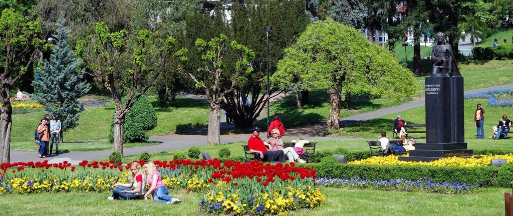 Apartman Lena Vrnjačka Banja エクステリア 写真